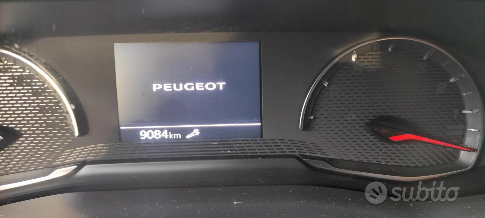 Peugeot 208 2022 photo 4