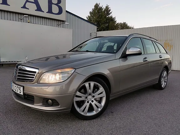 Mercedes-Benz C220