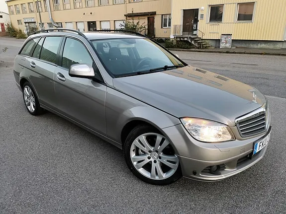 Mercedes-Benz C220 2008 photo 2
