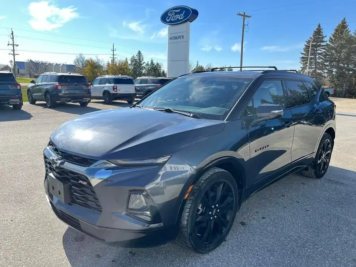 Chevrolet Blazer 2021 photo 3