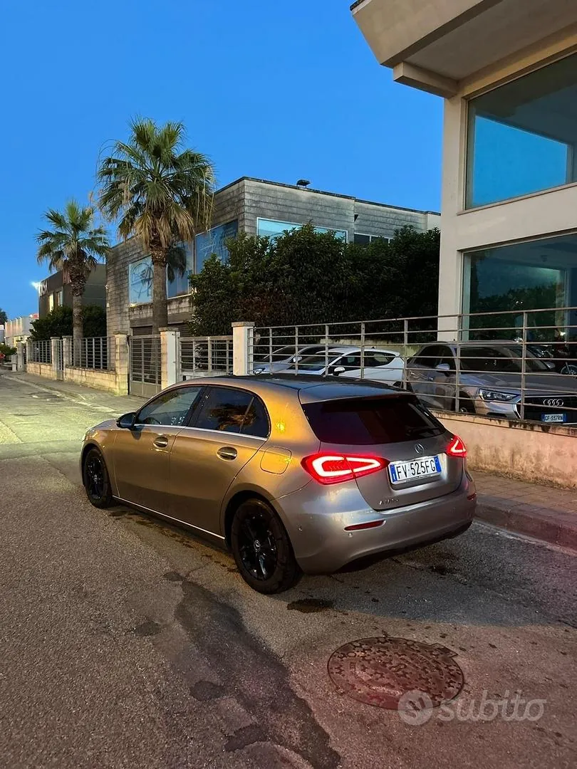 Mercedes-Benz A 180 2019 photo 2