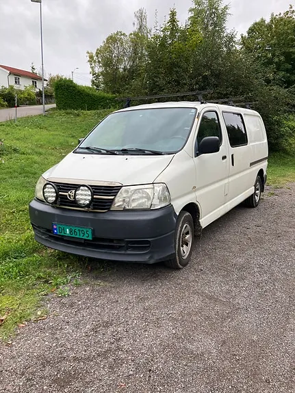 Toyota Hiace 2008 photo 3