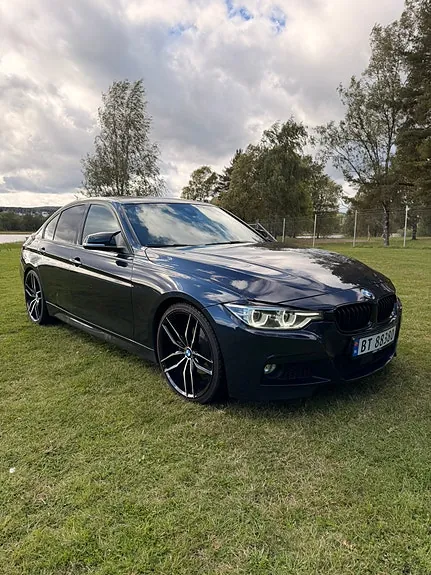 BMW 330E