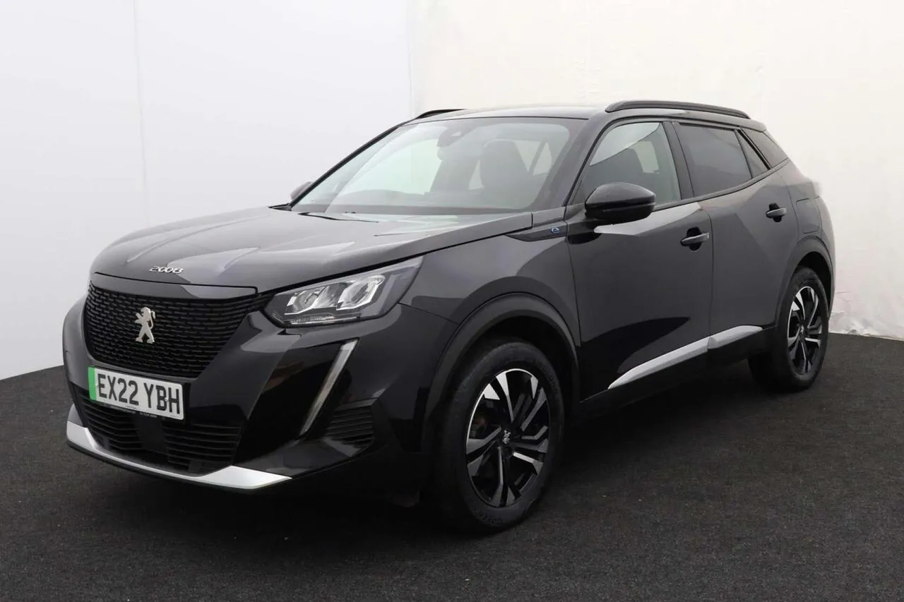 Peugeot E-2008 2022 photo 3