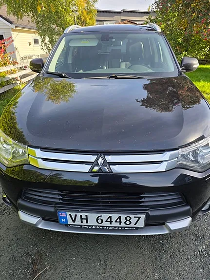 Mitsubishi Outlander 2014 photo 4