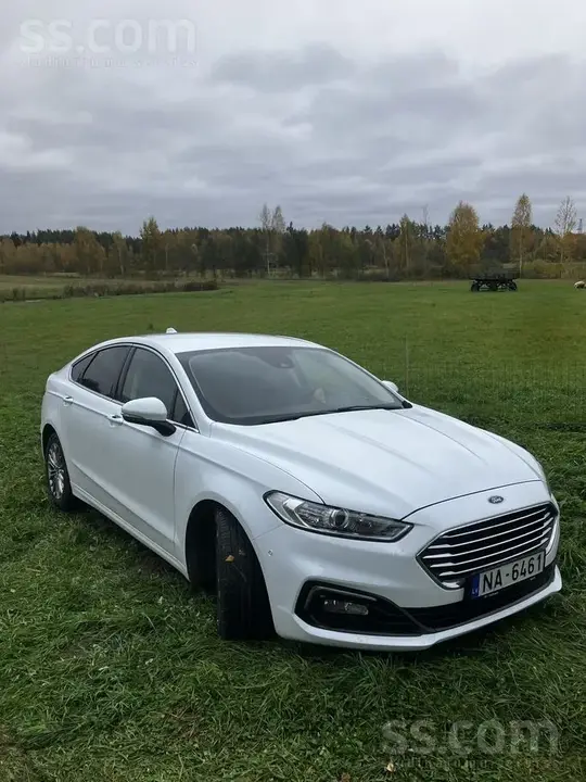 Ford Mondeo 2021 photo 2