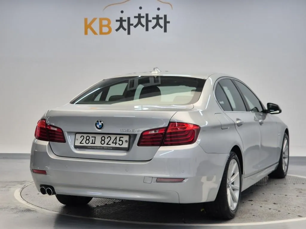 BMW 5 Series 2015 photo 3