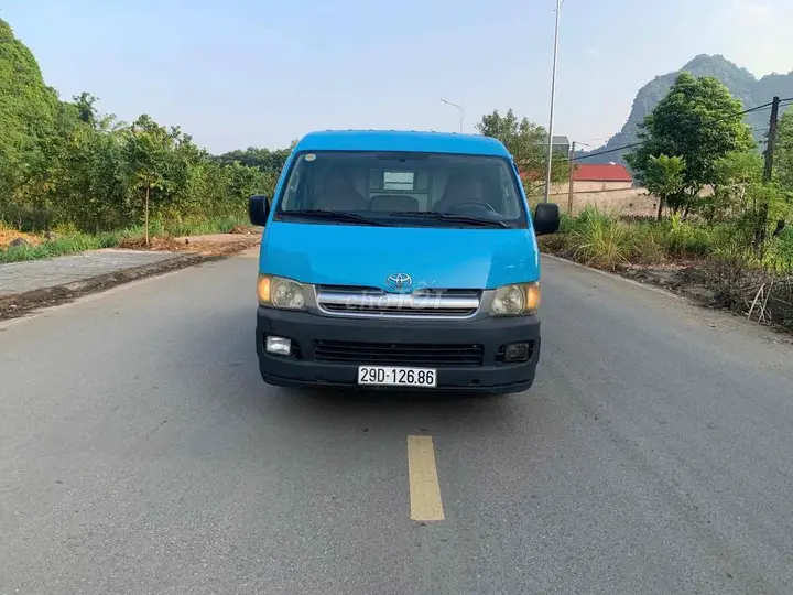Toyota Hiace 2005 photo 5