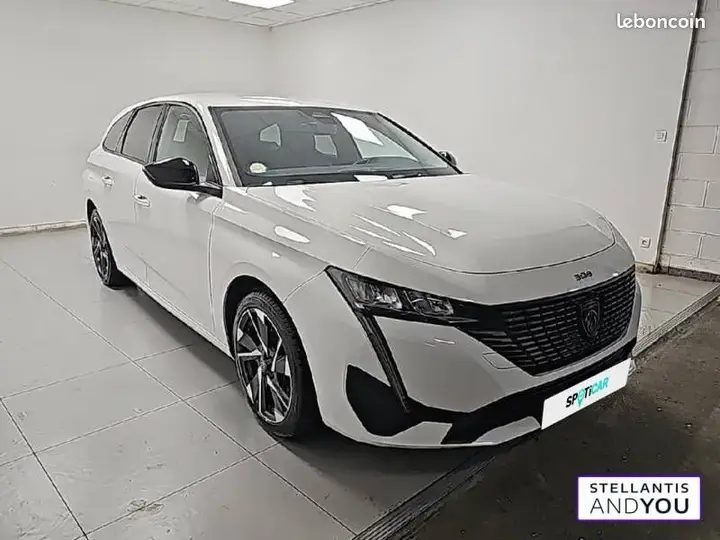 Peugeot 308 2022 photo 3