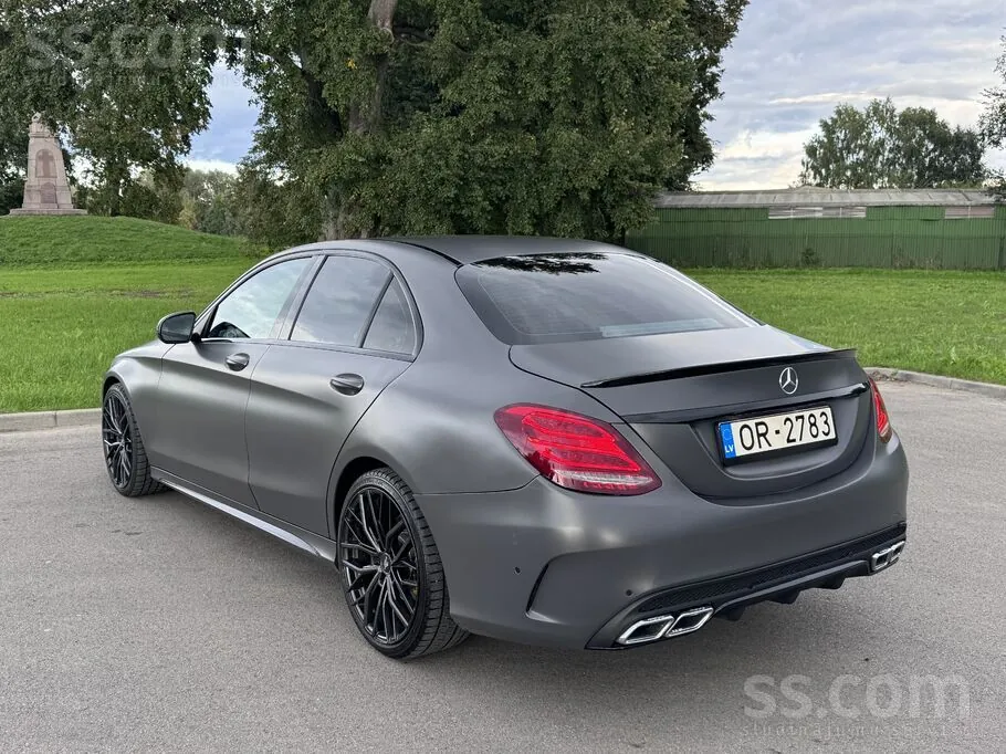 Mercedes-Benz C200 2015 photo 4