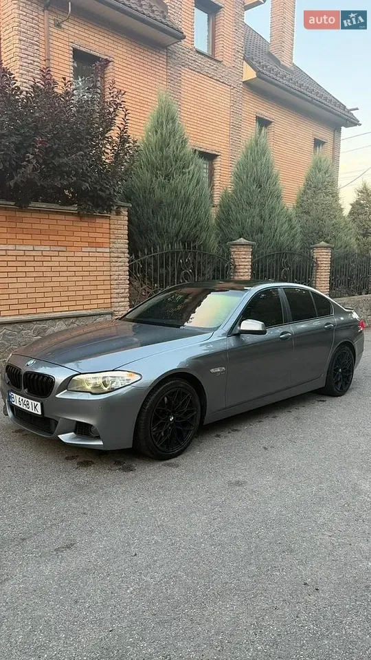 BMW 5 Series 2012 photo 4