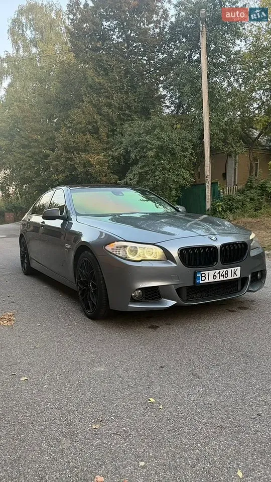 BMW 5 Series 2012 photo 3