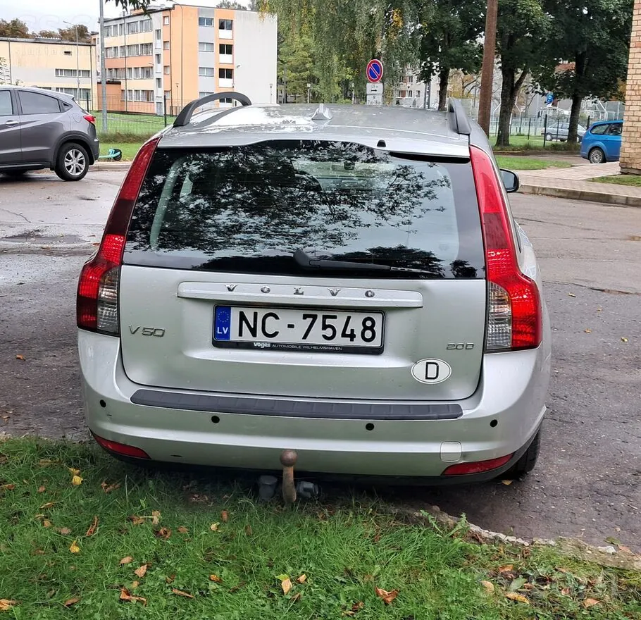 Volvo V50 2010 photo 4