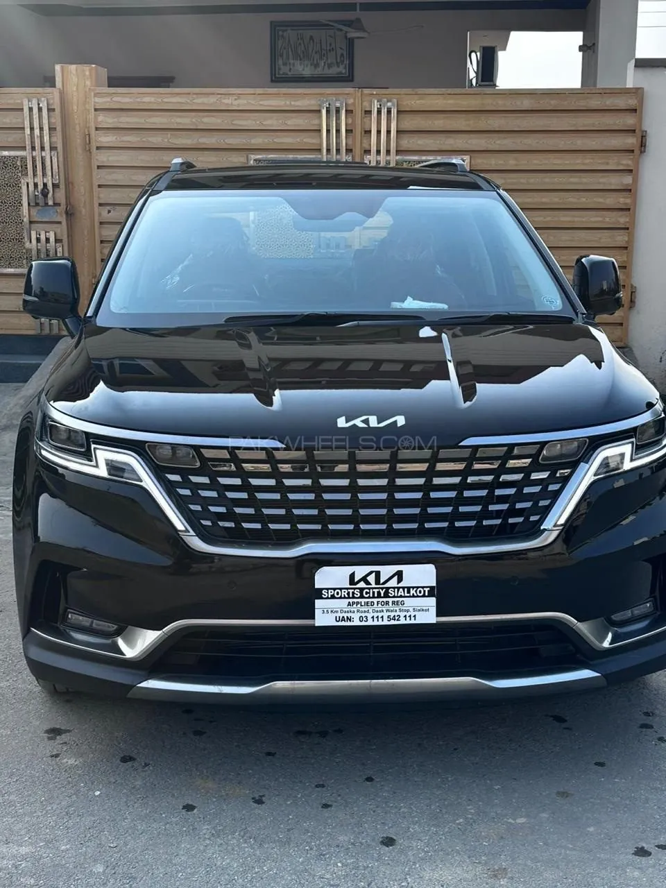 Kia Carnival