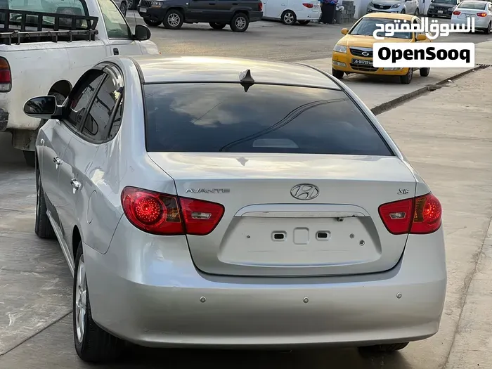 Hyundai Avante 2008 photo 3
