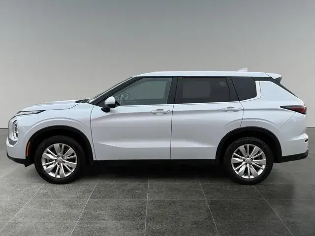 Mitsubishi Outlander 2025 photo 2