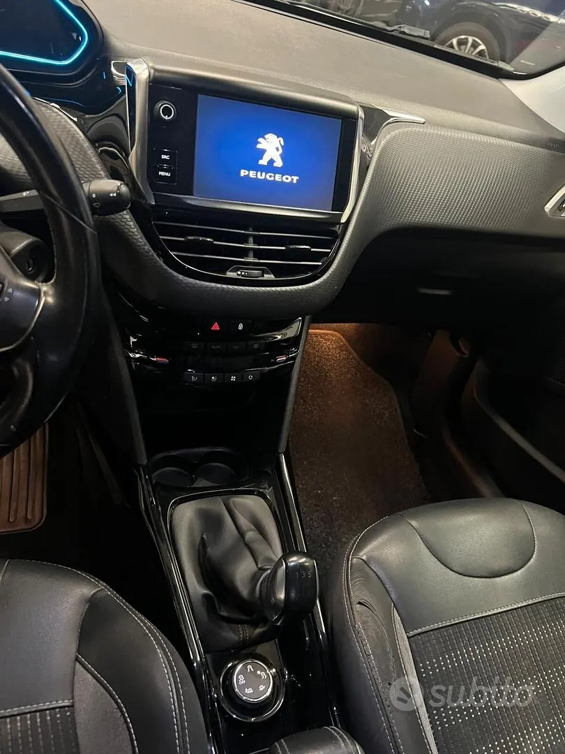 Peugeot 2008 2019 photo 5