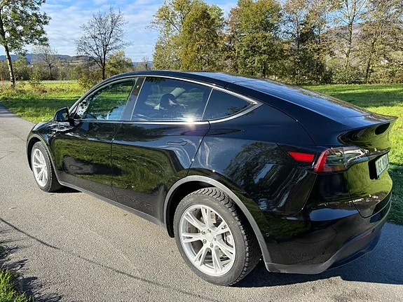 Tesla Model Y 2021 photo 5