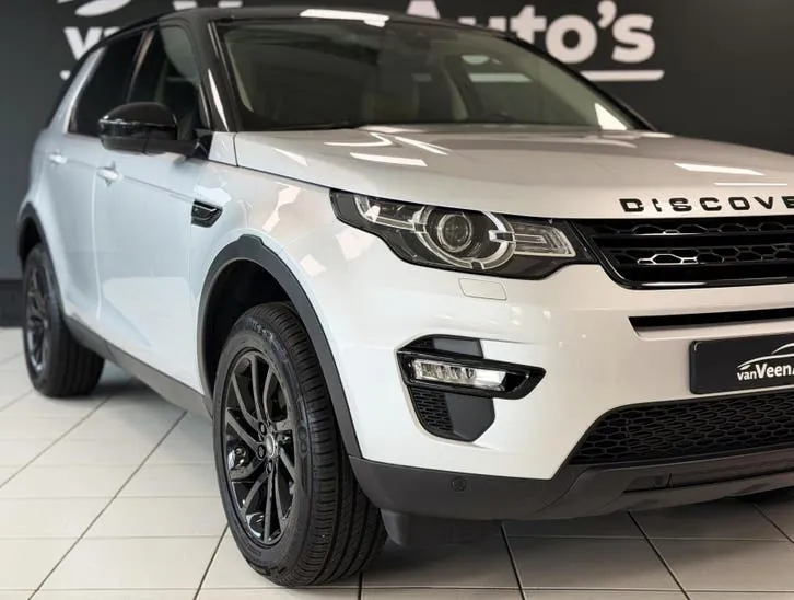 Land Rover Discovery Sport 2016 photo 3