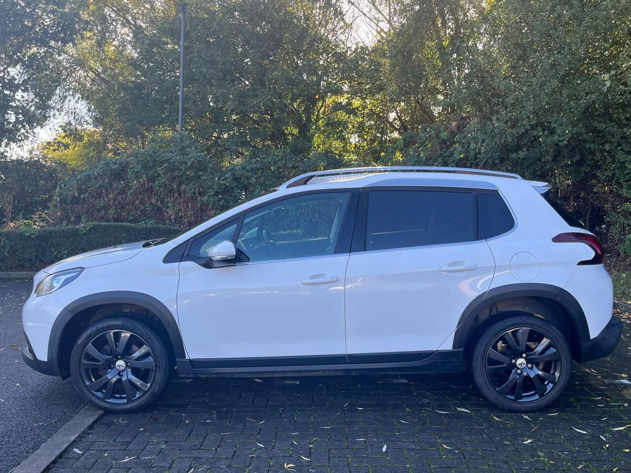 Peugeot 2008 2017 photo 5