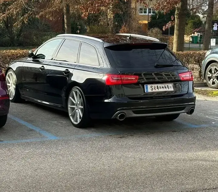 Audi A6 Avant 2012 photo 2