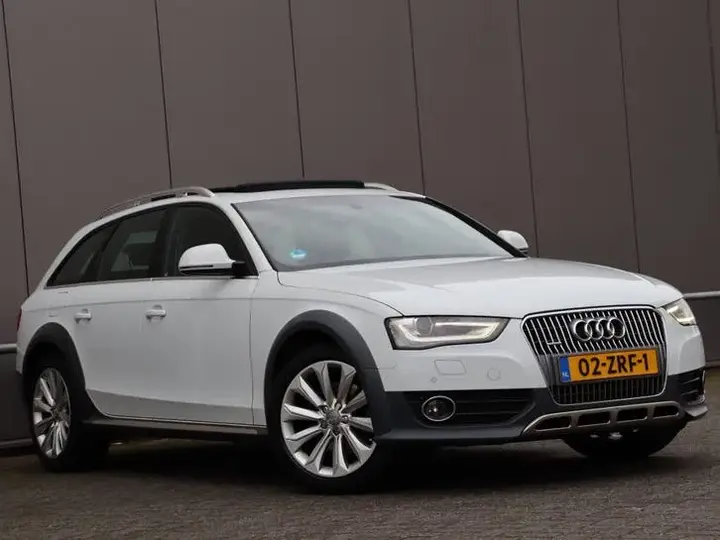 Audi A4 2013 photo 3