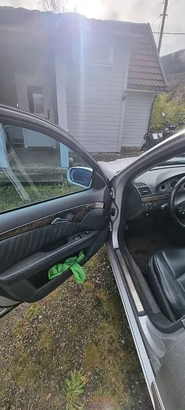 Mercedes-Benz E270 2004 photo 5