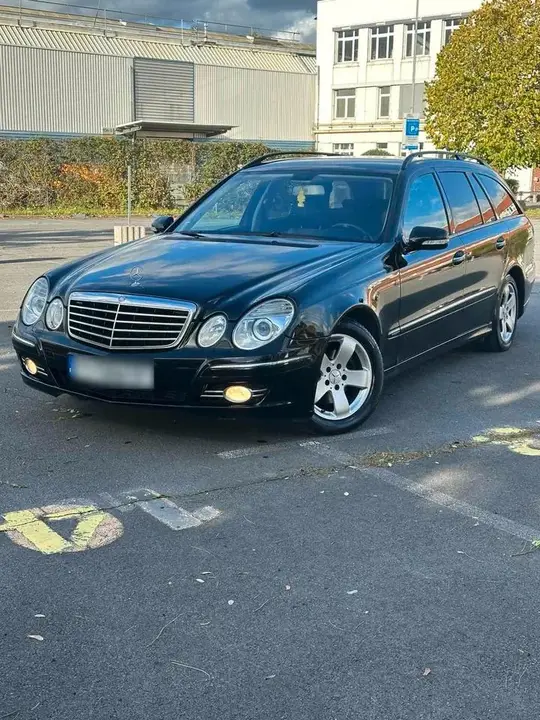 Mercedes-Benz E 220