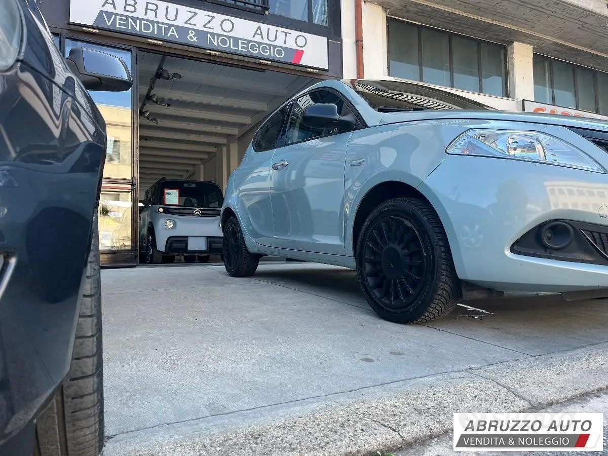 Lancia Ypsilon 2023 photo 3