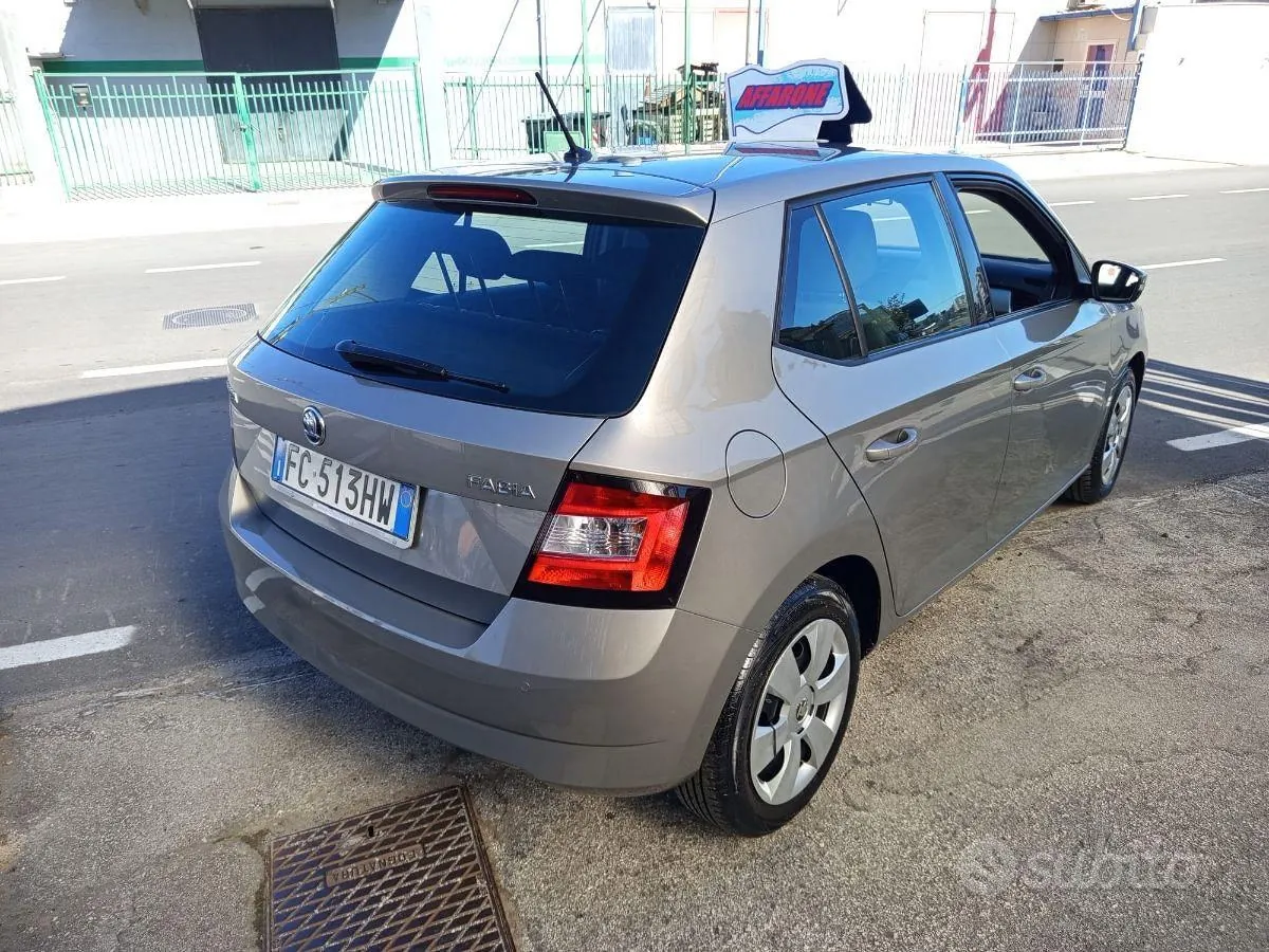 Skoda Fabia 2016 photo 4