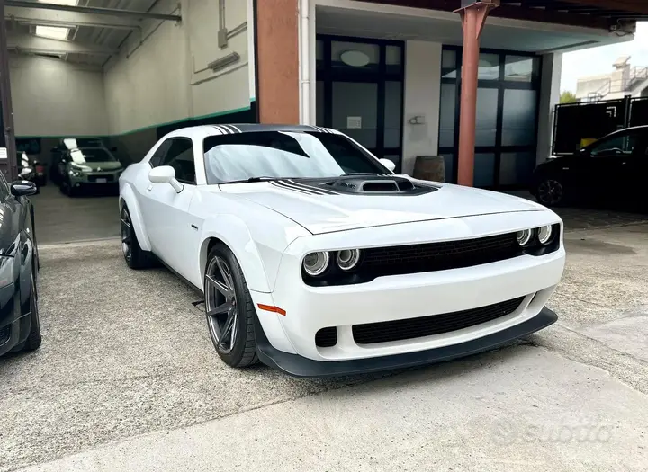 Dodge Challenger 2022 photo 3