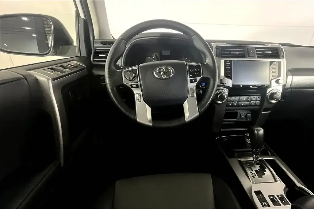 Toyota 4Runner 2023 photo 5