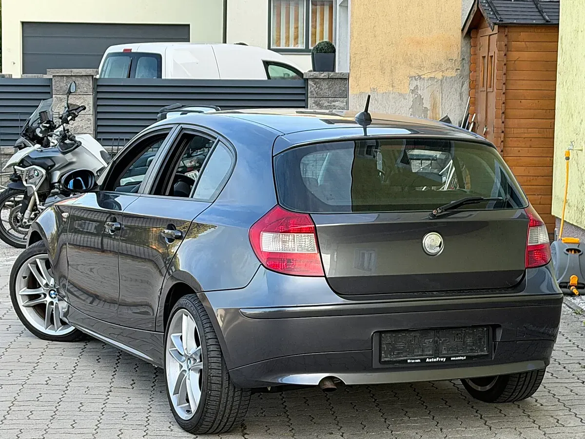 BMW 1 Series 2005 photo 3