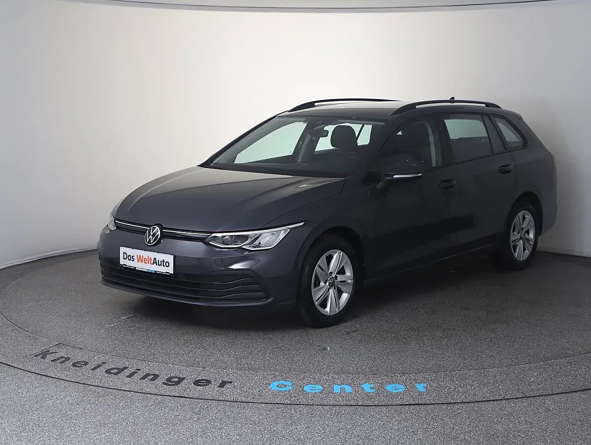 Volkswagen Golf 2023 photo 2