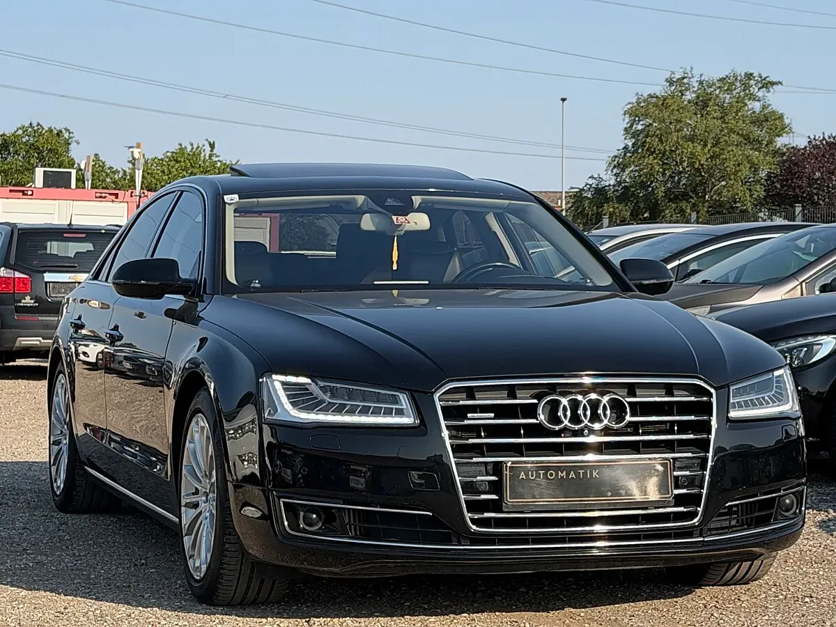 Audi A8 2016 photo 3