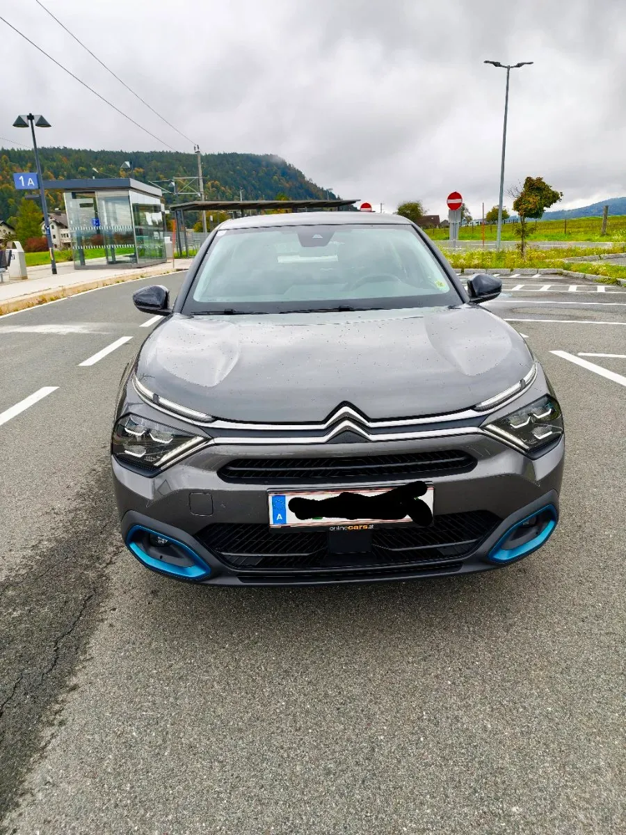 Citroen C4 2023 photo 2