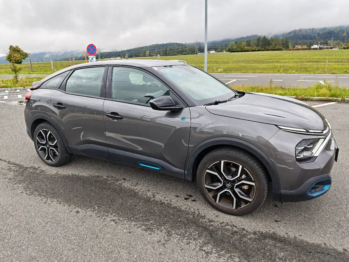 Citroen C4 2023 photo 3