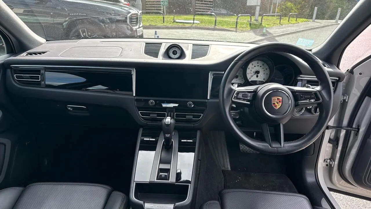 Porsche Macan 2023 photo 4