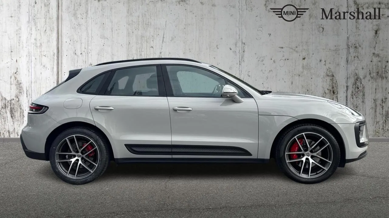 Porsche Macan 2023 photo 3