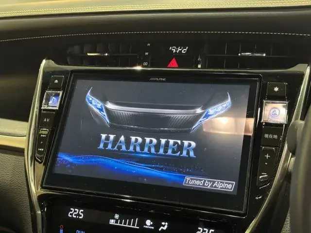 Toyota Harrier 2017 photo 4