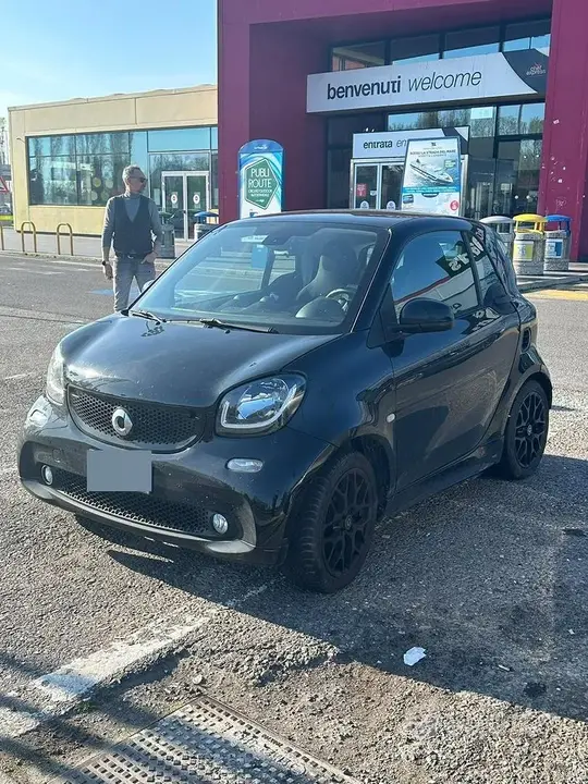 Smart Fortwo 2017 photo 2