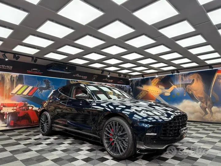 Aston Martin Dbx 2023 photo 3