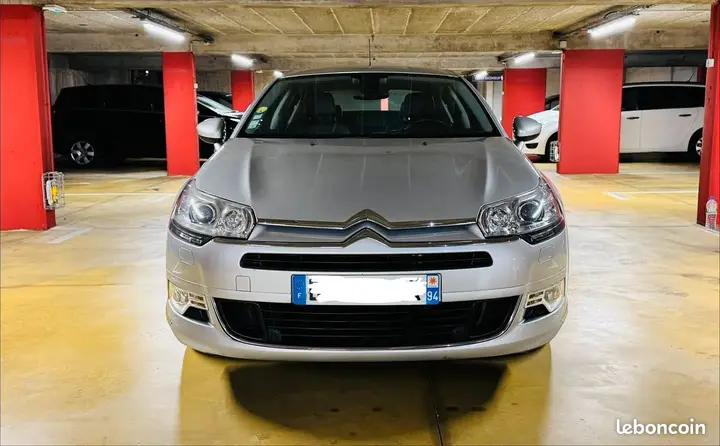 Citroen C5 2015 photo 2