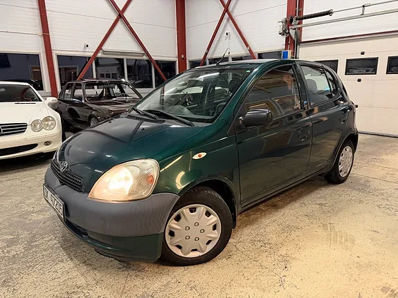 Toyota Yaris 2002 photo 2