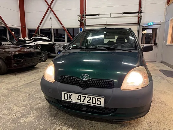 Toyota Yaris 2002 photo 3