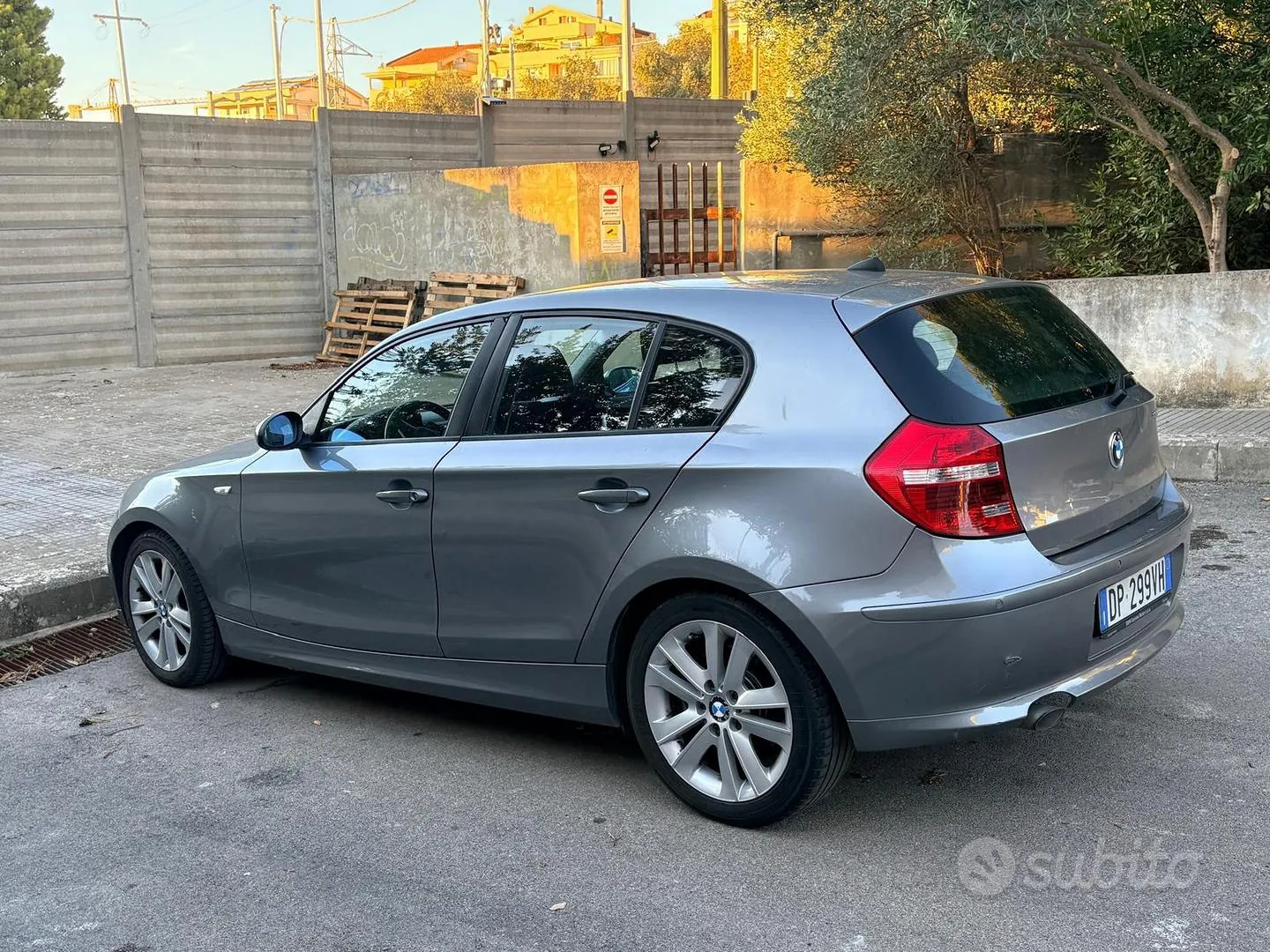 BMW 1 Series 2008 photo 3