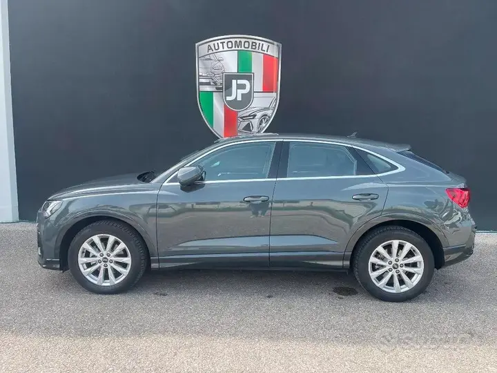 Audi Q3 2020 photo 4