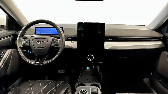 Ford Mustang Mach-E 2022 photo 4