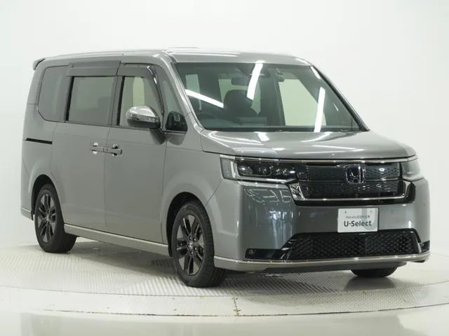 Honda Stepwgn 2022 photo 2