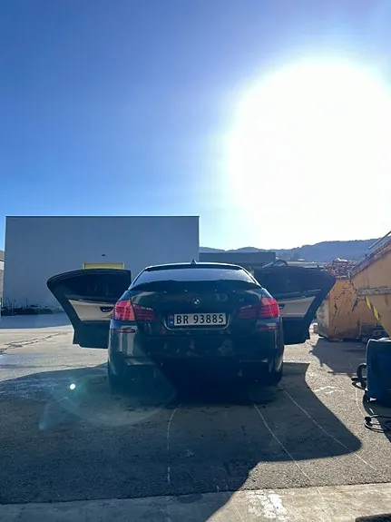 BMW 5 Series 2010 photo 3